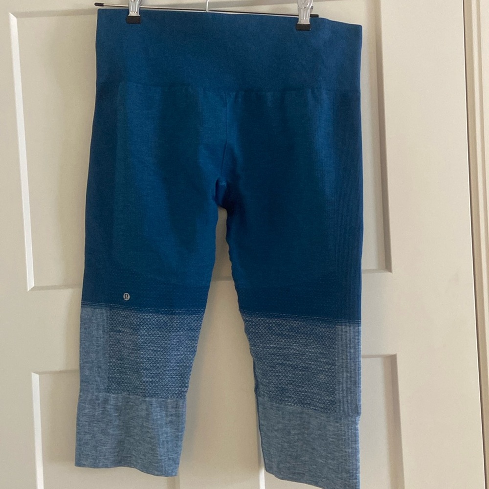 LuLuLemon - leggings. Excellent pre-owned condition.